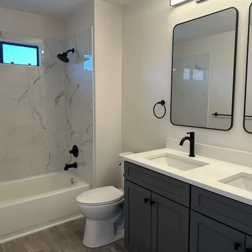 Master+Bath+with+Sinks+After (2)